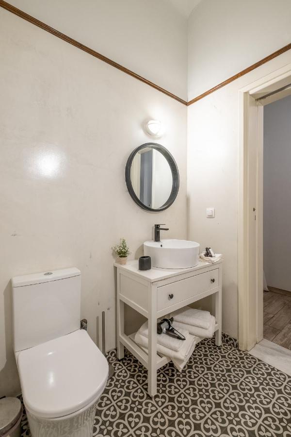 Central5 Boutique Apartments With Common Garden Next To Metro 雅典 外观 照片
