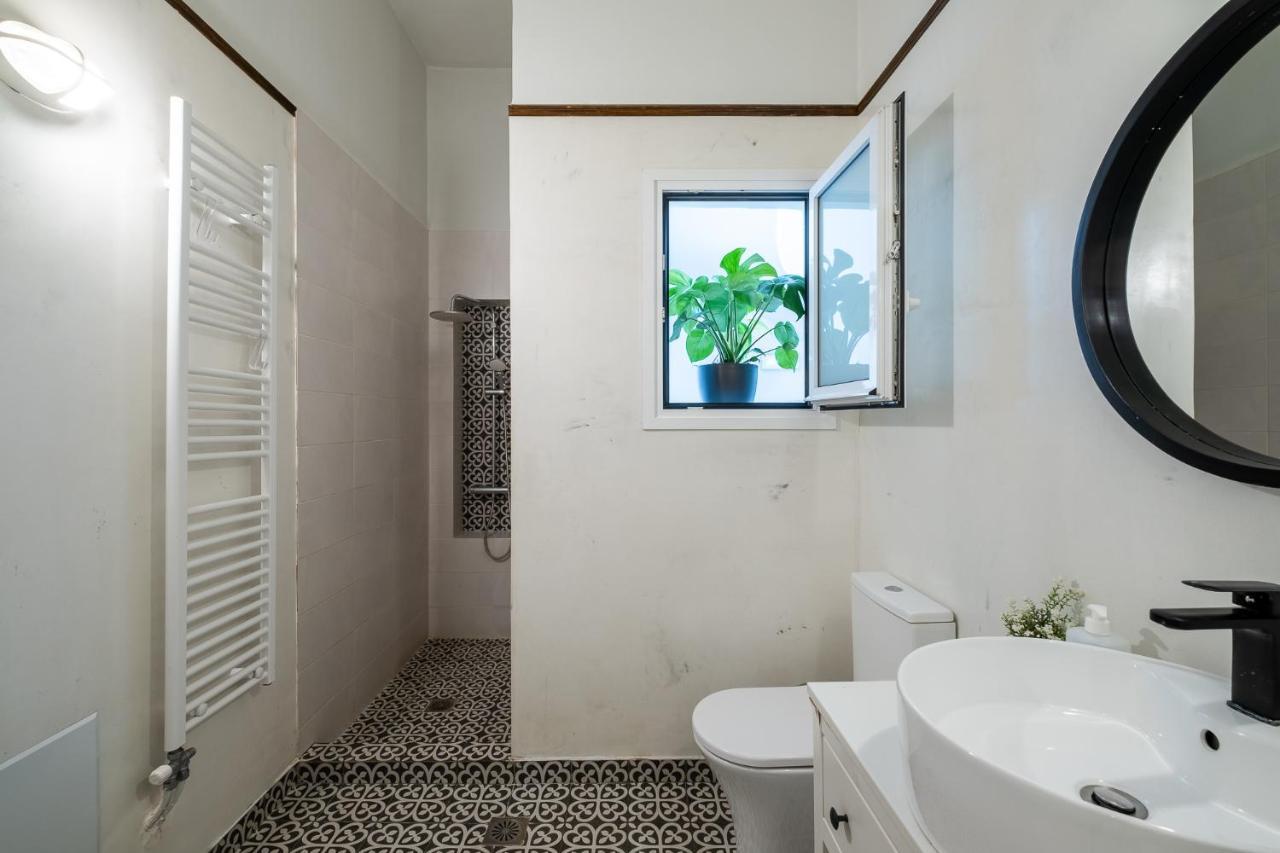Central5 Boutique Apartments With Common Garden Next To Metro 雅典 外观 照片
