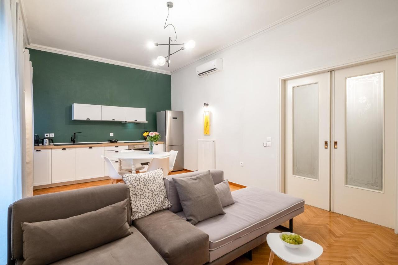Central5 Boutique Apartments With Common Garden Next To Metro 雅典 外观 照片